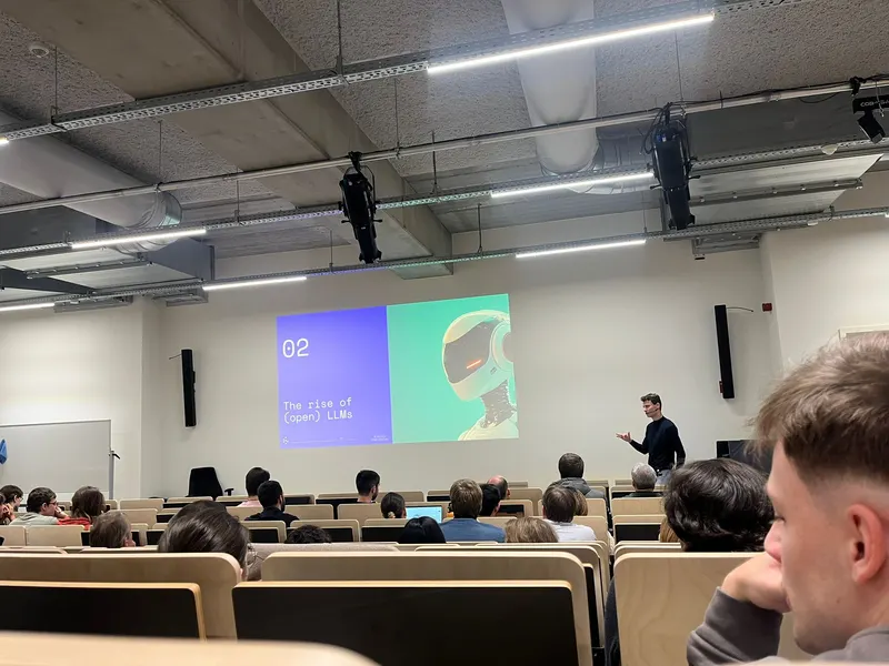 Open Minds, Open Models: Exploring the Open-Source AI Ecosystem, photo 2